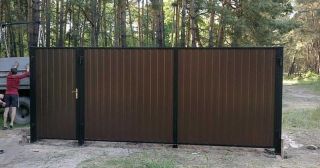 Купить распашные ворота из профнастила Новоуральск, цена от 2740 руб.